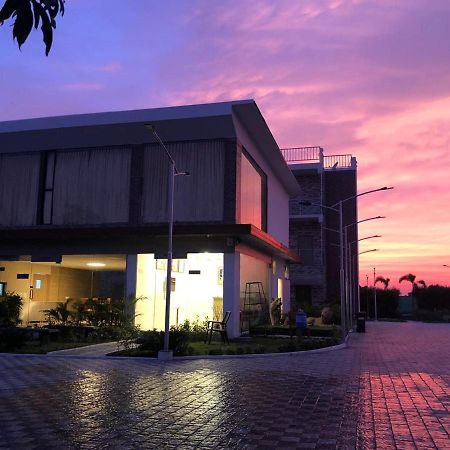 Carina Retreat Resort Sasan Gir Buitenkant foto