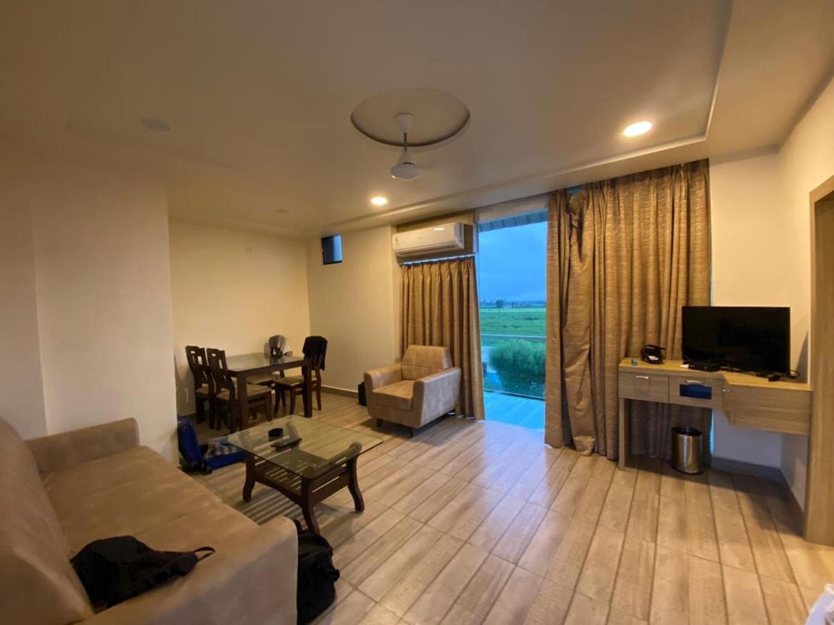 Carina Retreat Resort Sasan Gir Buitenkant foto
