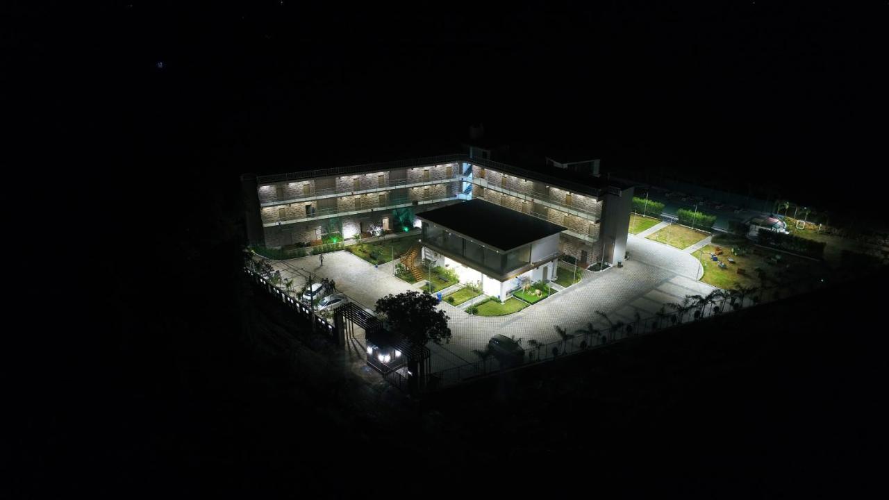 Carina Retreat Resort Sasan Gir Buitenkant foto