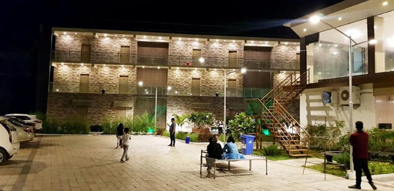 Carina Retreat Resort Sasan Gir Buitenkant foto